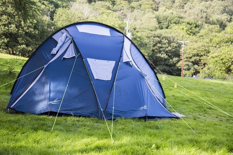 Camp-let czyli namiot w przyczepie